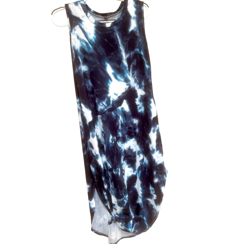 Tie dyed maxi dress size L blue & white